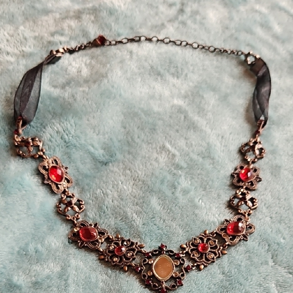 Elegant Red and Gold Necklace